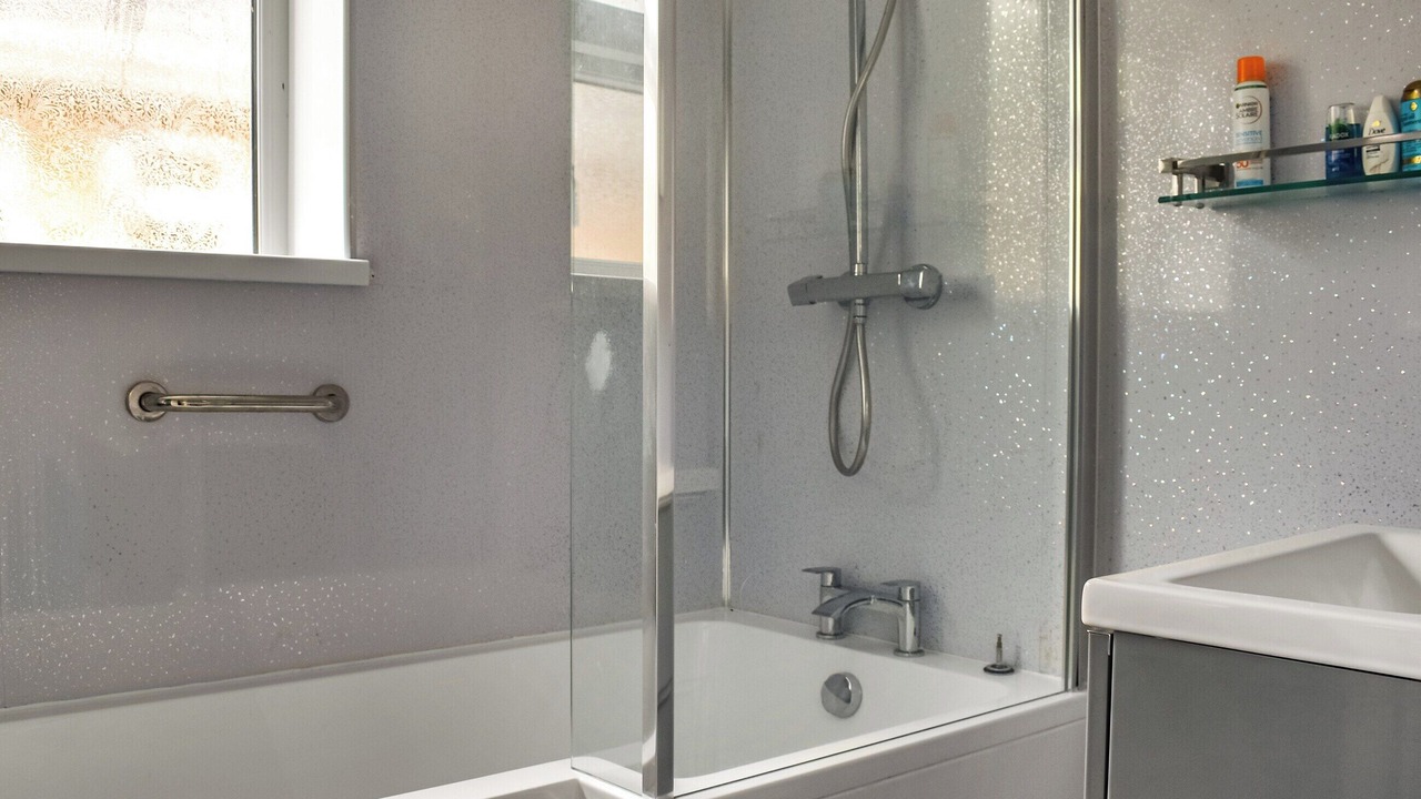 Photo of Bathroom in Corton