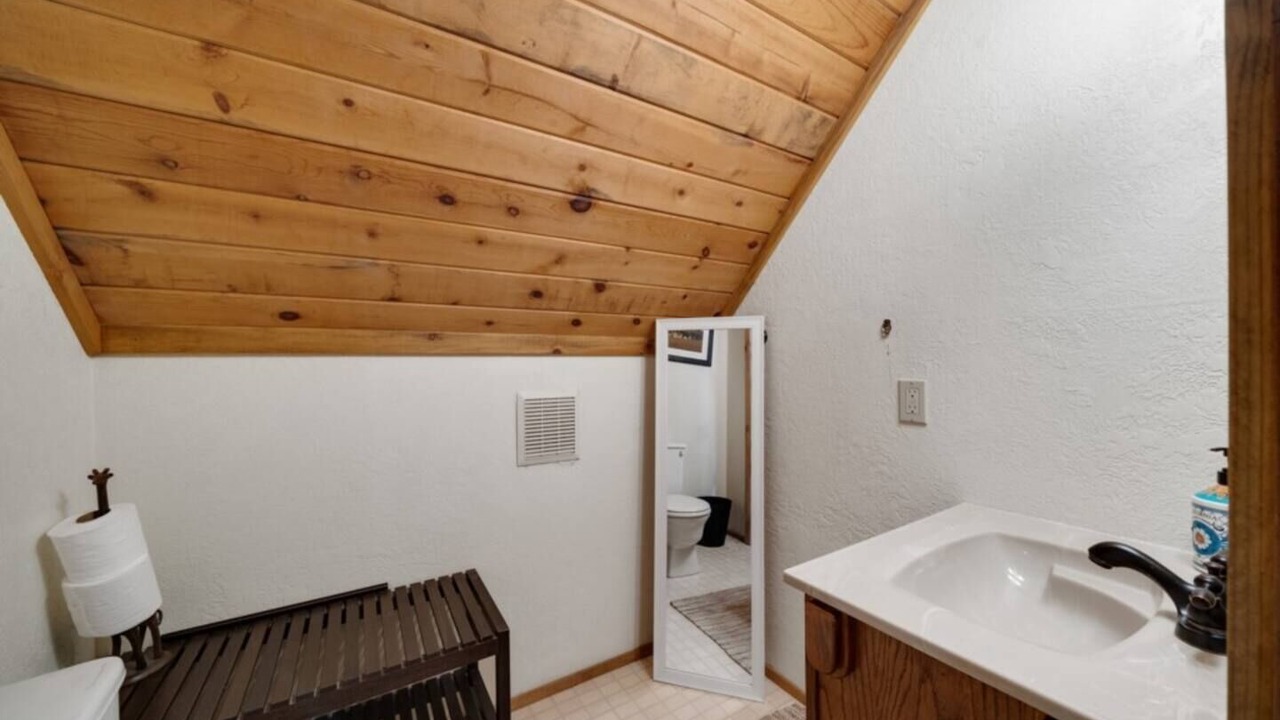 Photo of Bathroom in Rockaway Beach