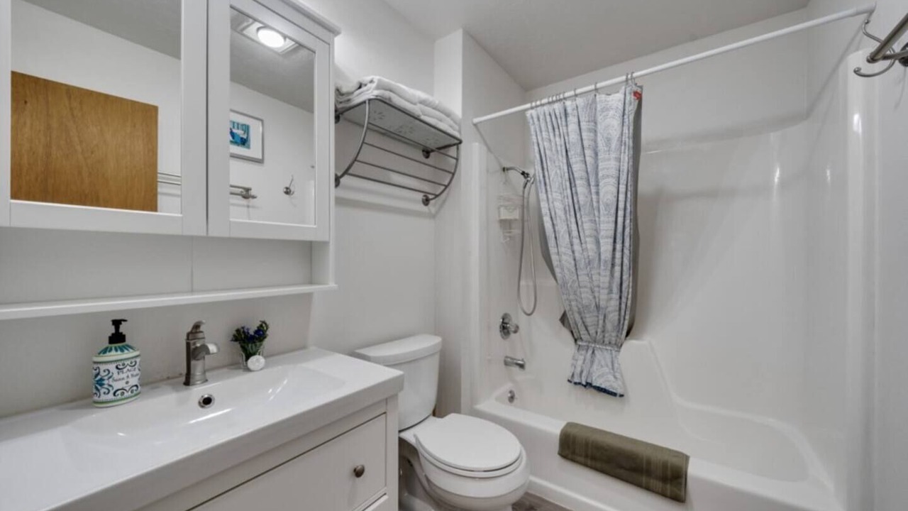 Photo of Bathroom in Rockaway Beach