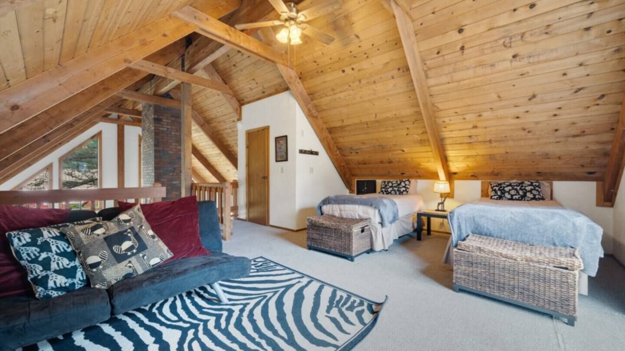 Photo of Bedroom in Rockaway Beach