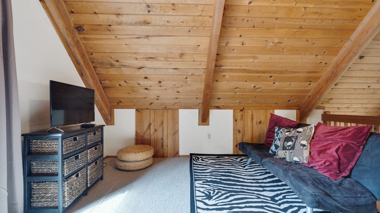 Photo of Livingroom in Rockaway Beach