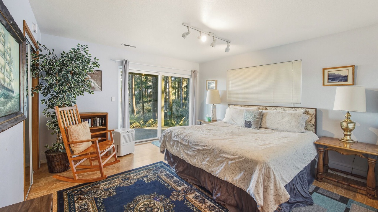 Photo of Bedroom in Cape Meares