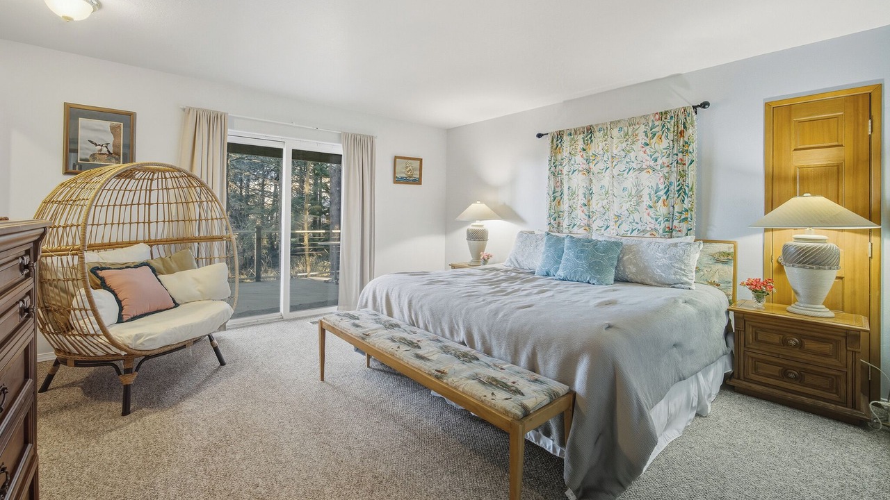 Photo of Bedroom in Cape Meares