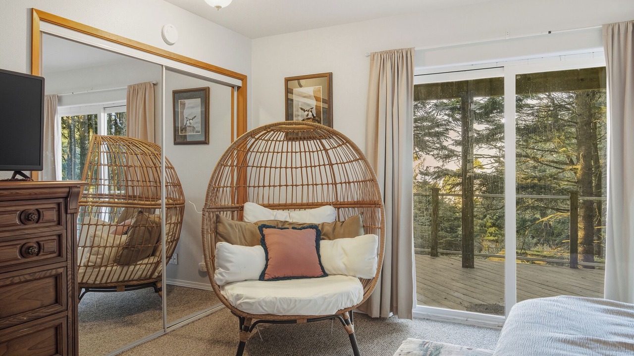 Photo of Bedroom in Cape Meares