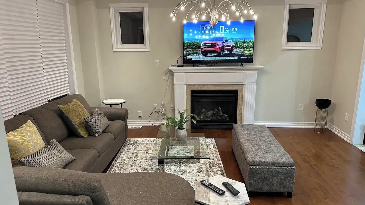 Photo of Livingroom in Markham