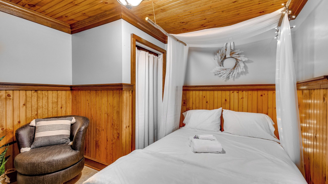Photo of Bedroom in Town of Varick