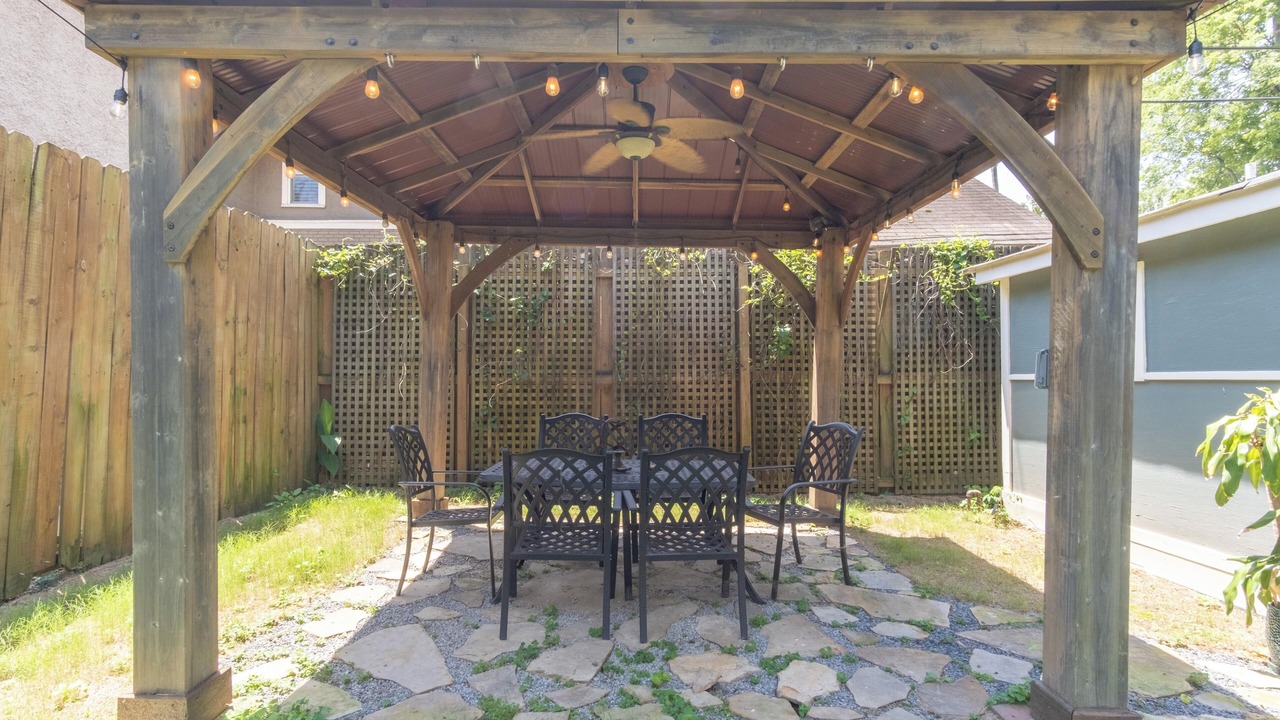 Photo of Outdoor in Central Gardens