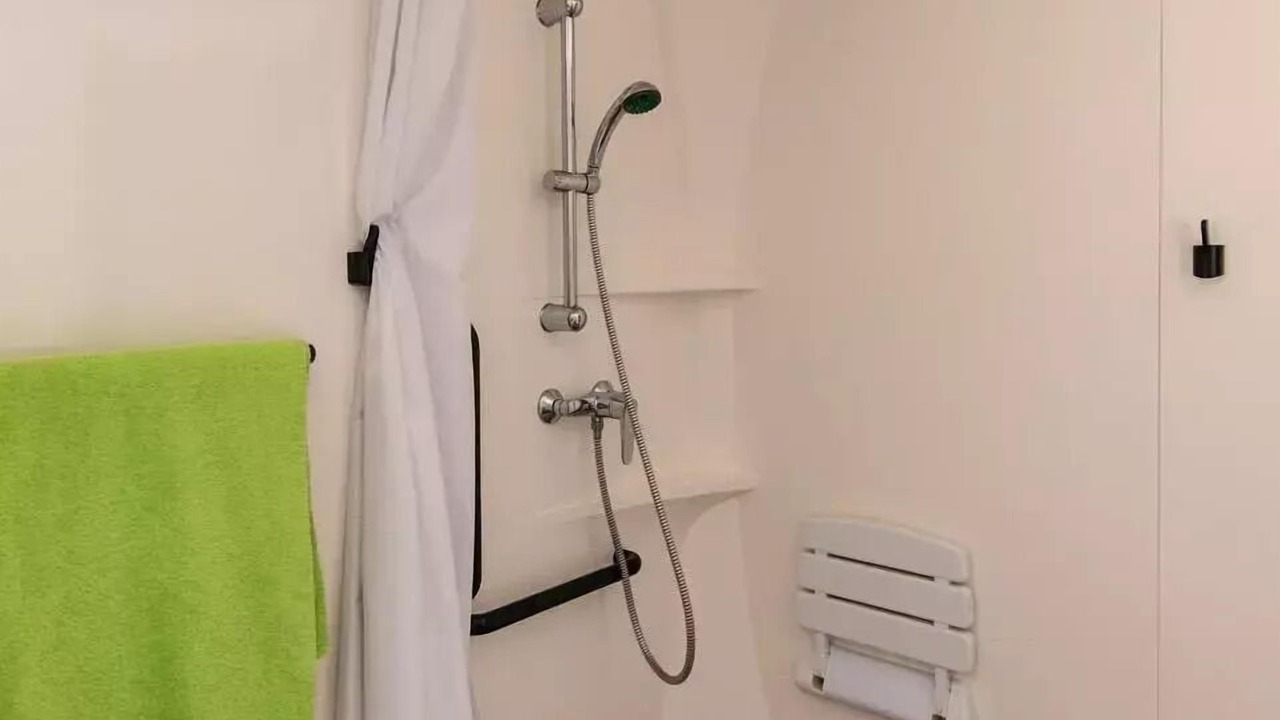 Photo of Bathroom in Saint-Rome-de-Tarn