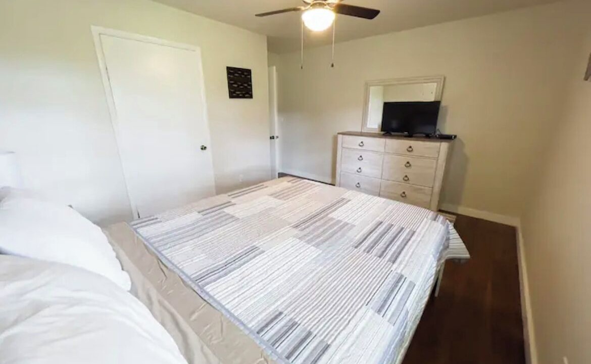 Photo of Bedroom in Scottsboro