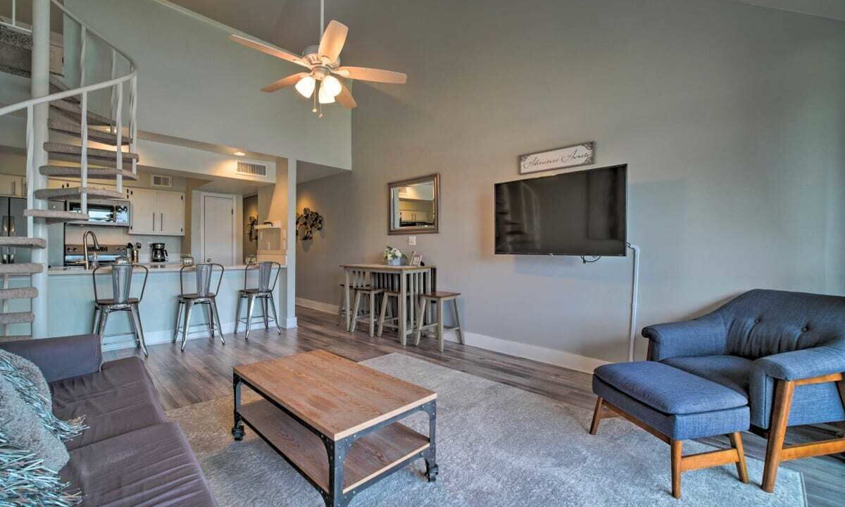 Photo of Livingroom in Walden on Lake Conroe