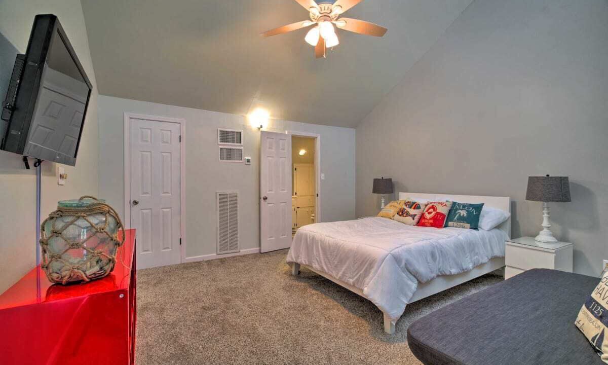 Photo of Bedroom in Walden on Lake Conroe