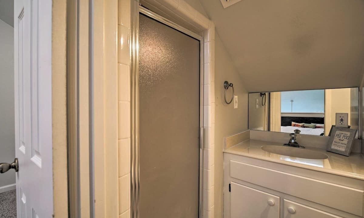 Photo of Bathroom in Walden on Lake Conroe
