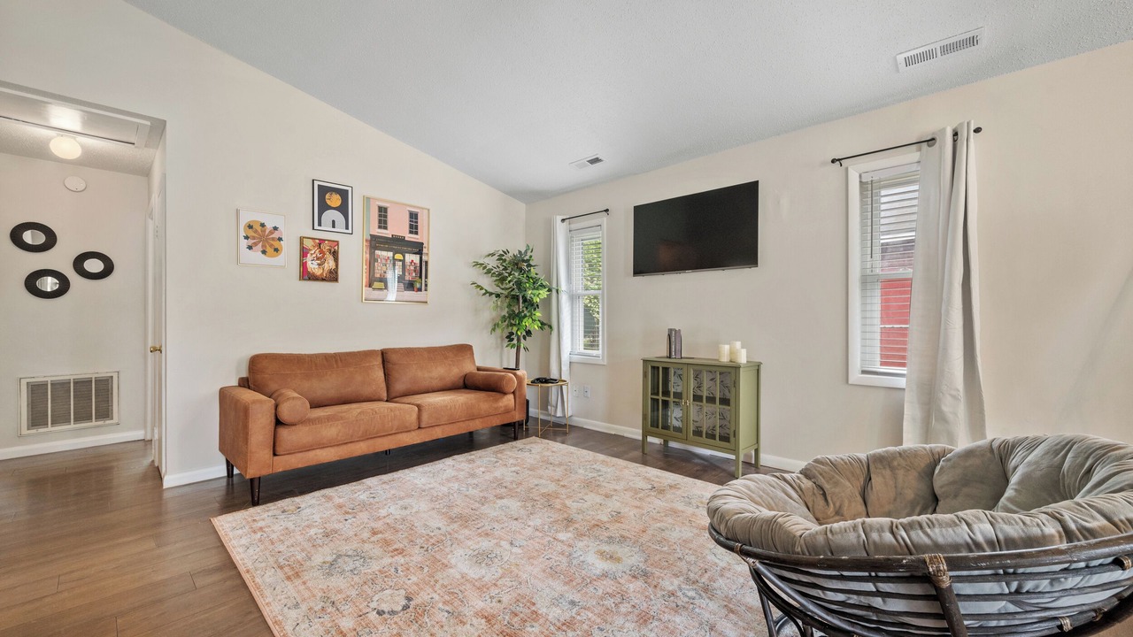 Photo of Livingroom in Churchland