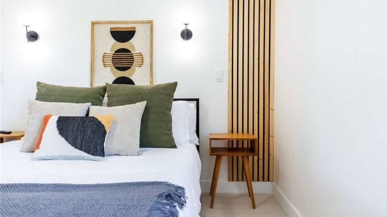 Photo of Bedroom in Racquet Club Estates