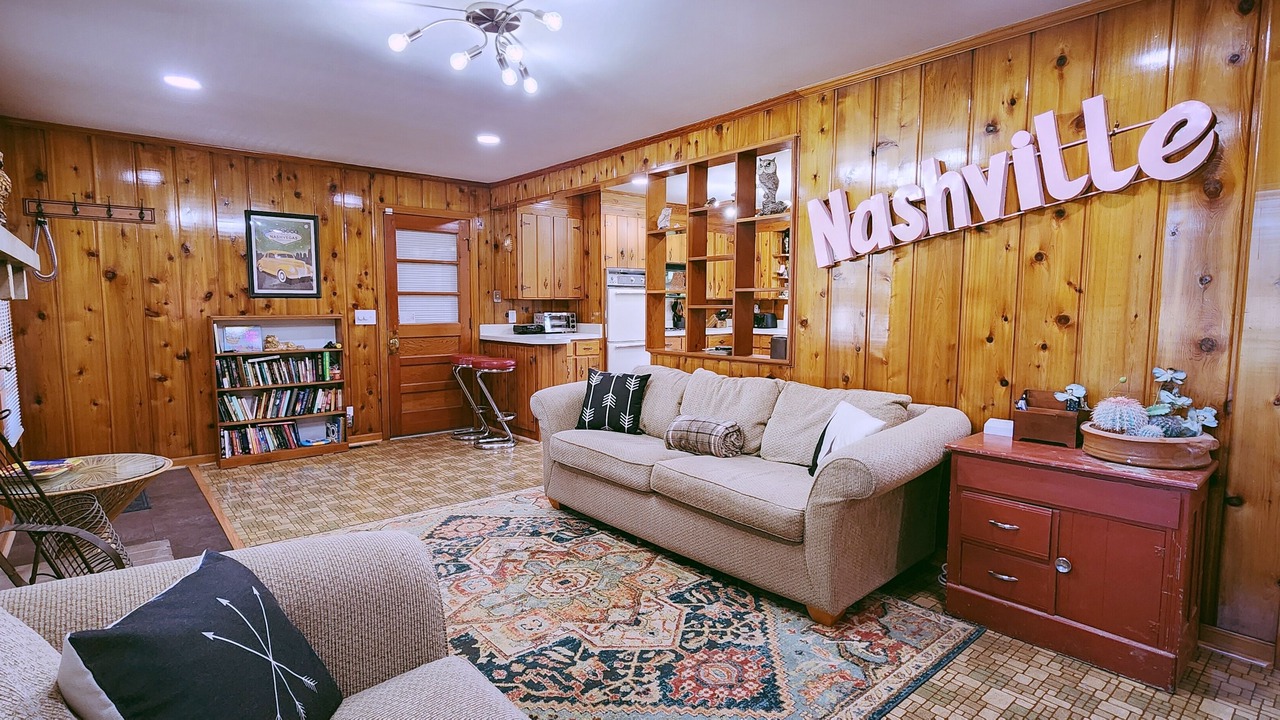 Photo of Livingroom in Donelson
