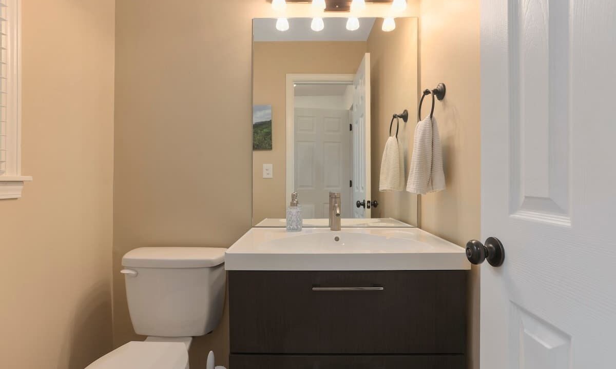Photo of Bathroom in Nall Hills