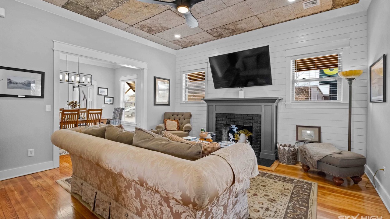 Photo of Livingroom in Springdale