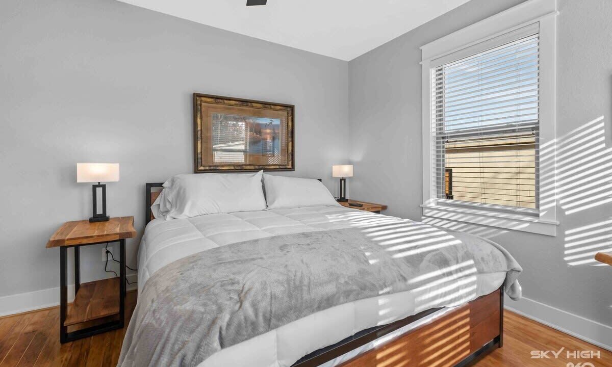 Photo of Bedroom in Springdale