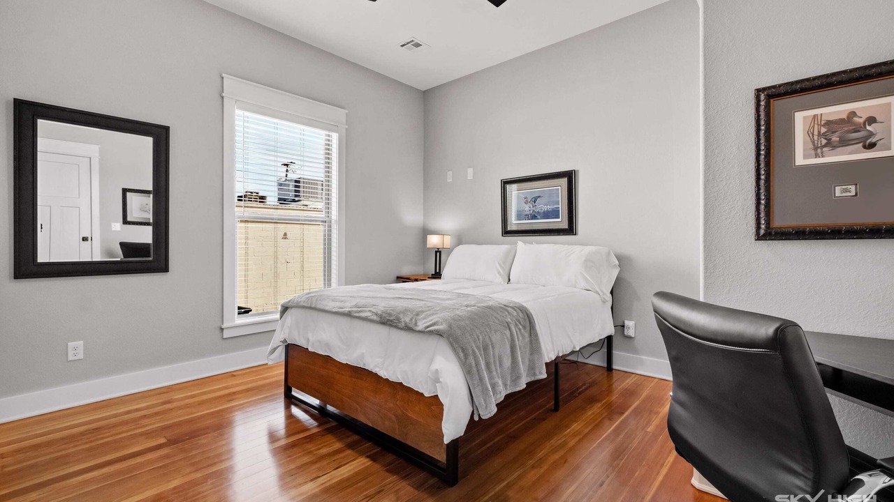 Photo of Bedroom in Springdale