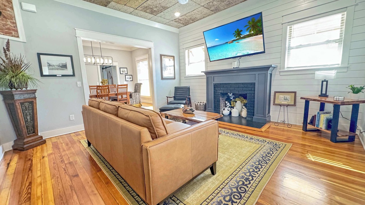 Photo of Livingroom in Springdale