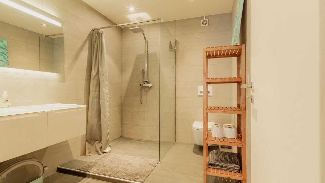 Photo of Bathroom in Les Eaux-Vives