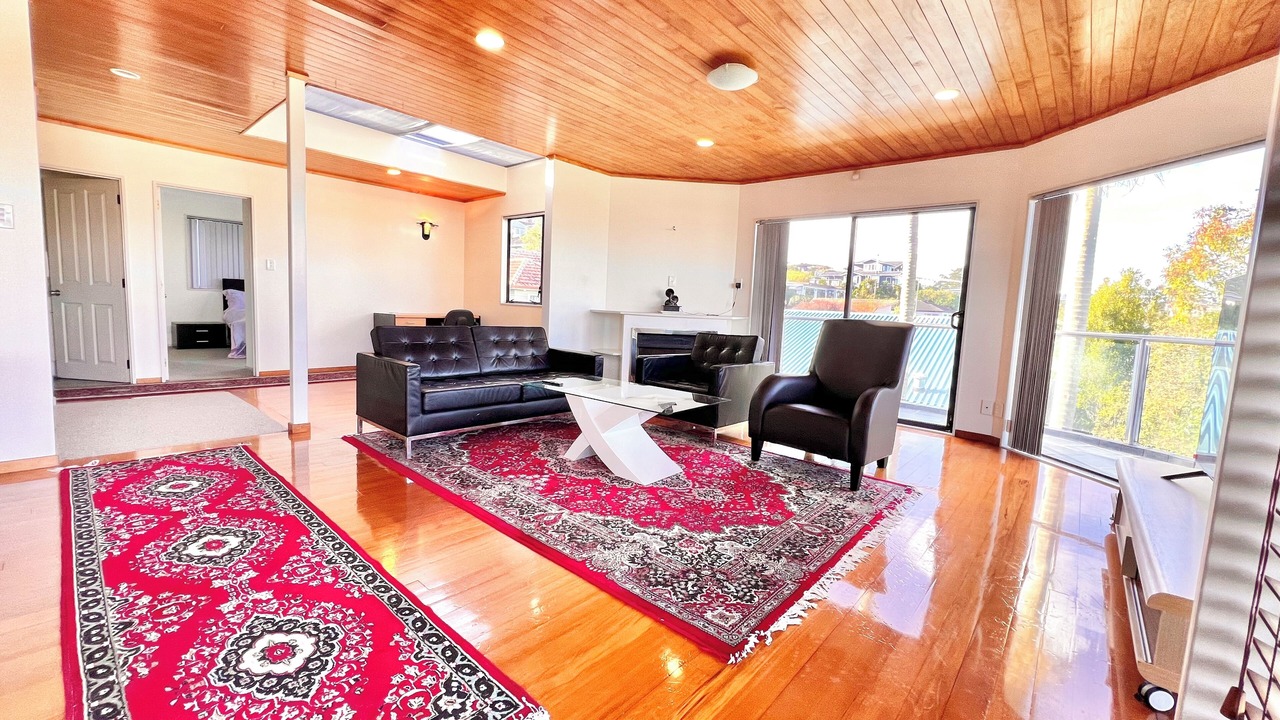 Photo of Livingroom in Hillsborough