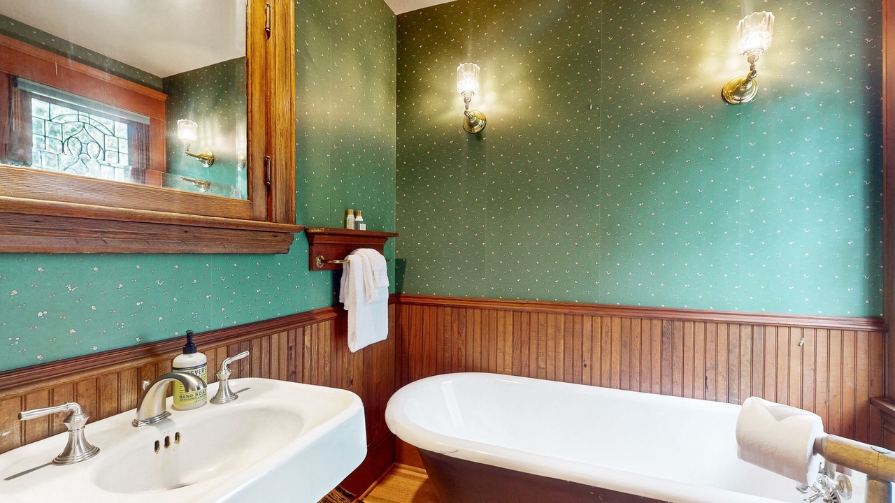 Photo of Bathroom in Kingston