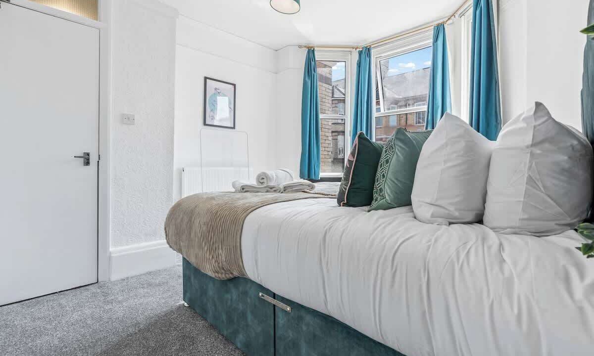 Photo of Bedroom in Newport