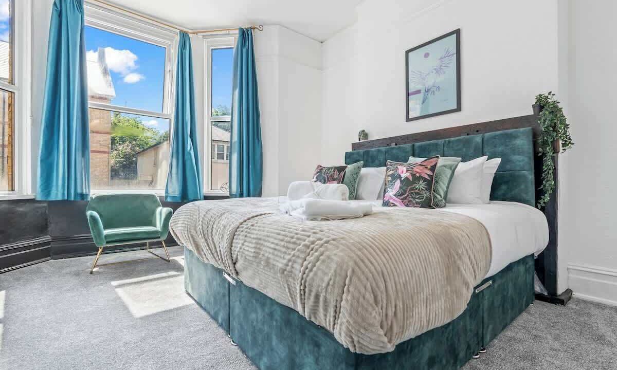 Photo of Bedroom in Newport