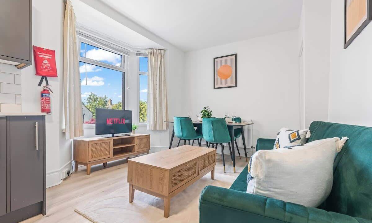 Photo of Livingroom in Newport