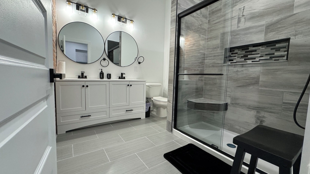 Photo of Bathroom in Downtown St. Louis