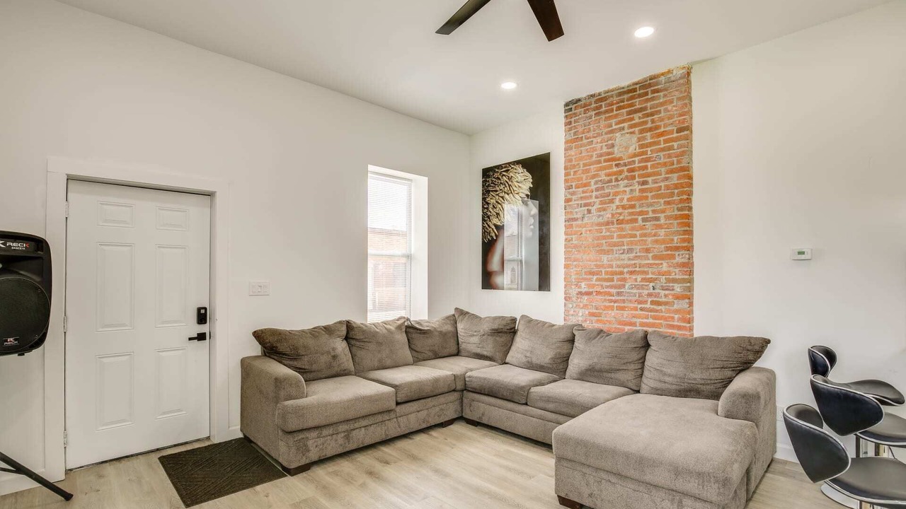 Photo of Livingroom in Downtown St. Louis