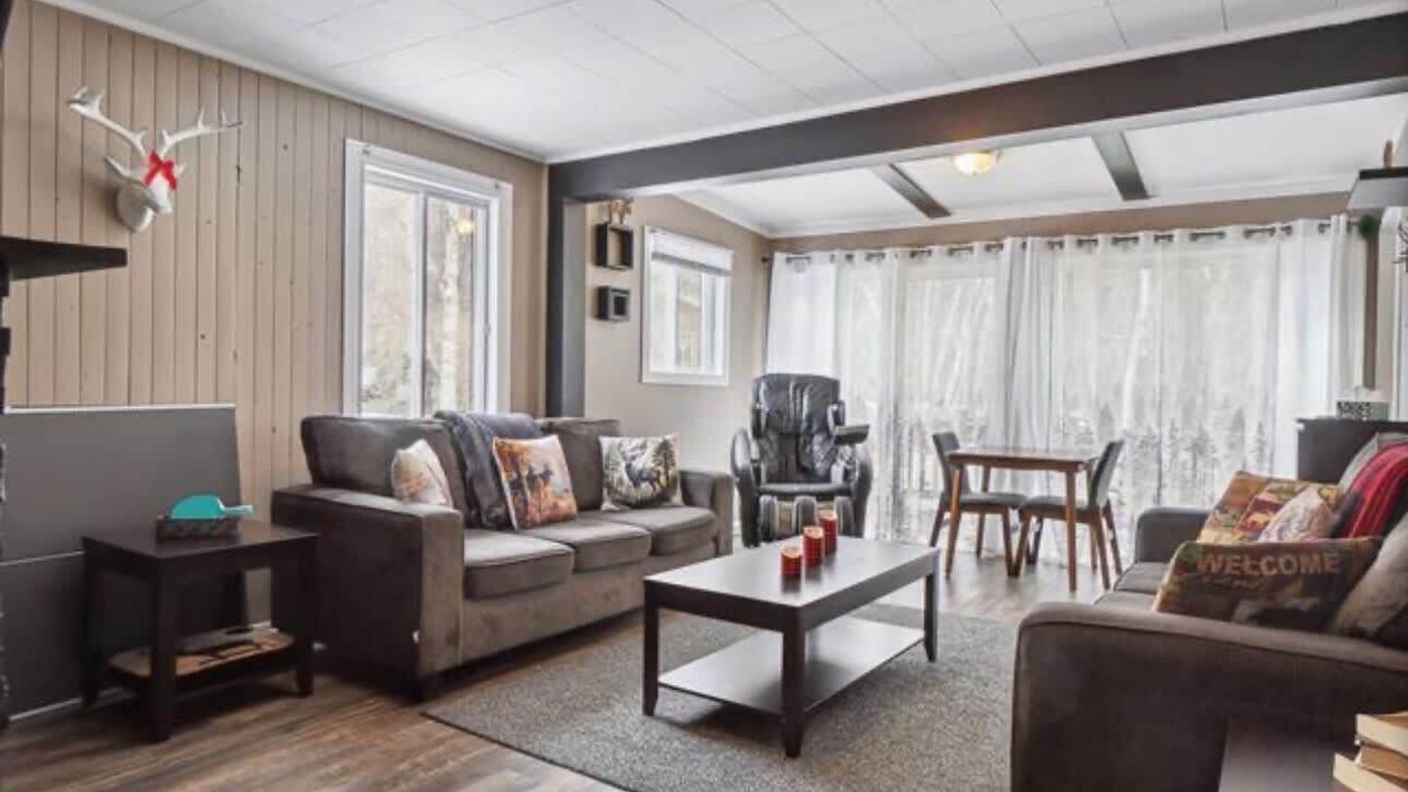 Photo of Livingroom in Saint Come