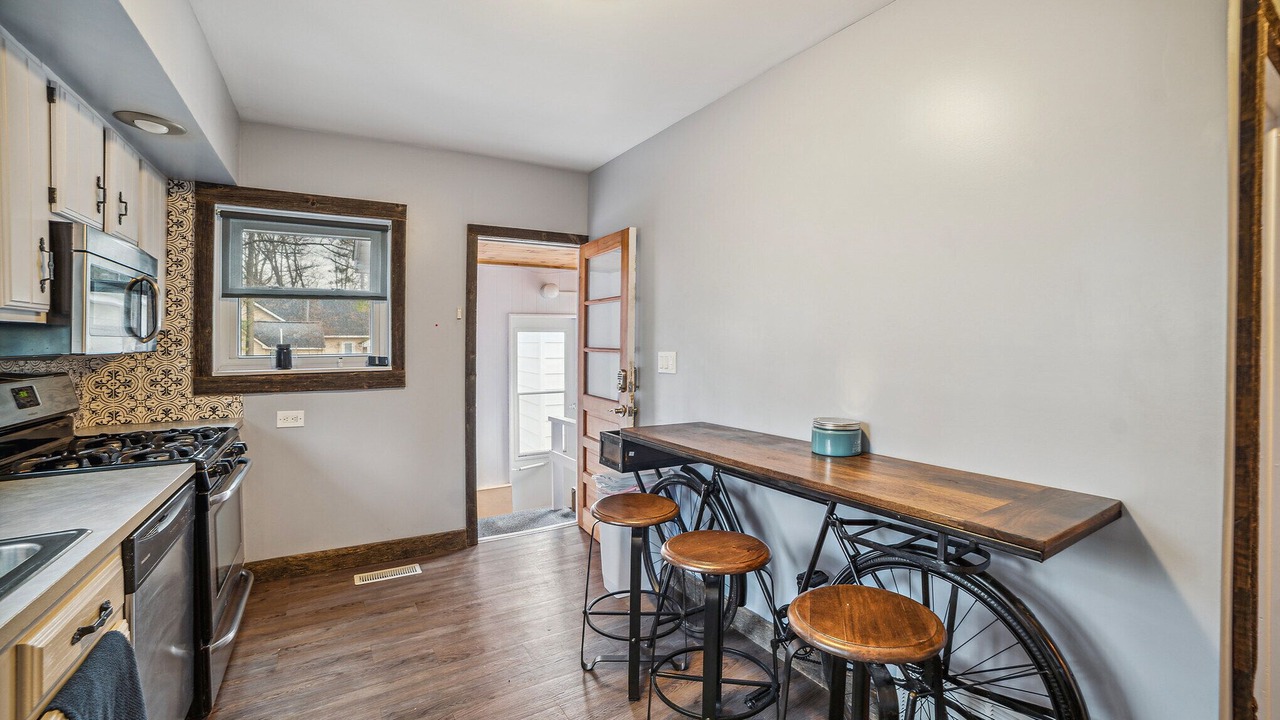 Photo of Kitchen in Grayling