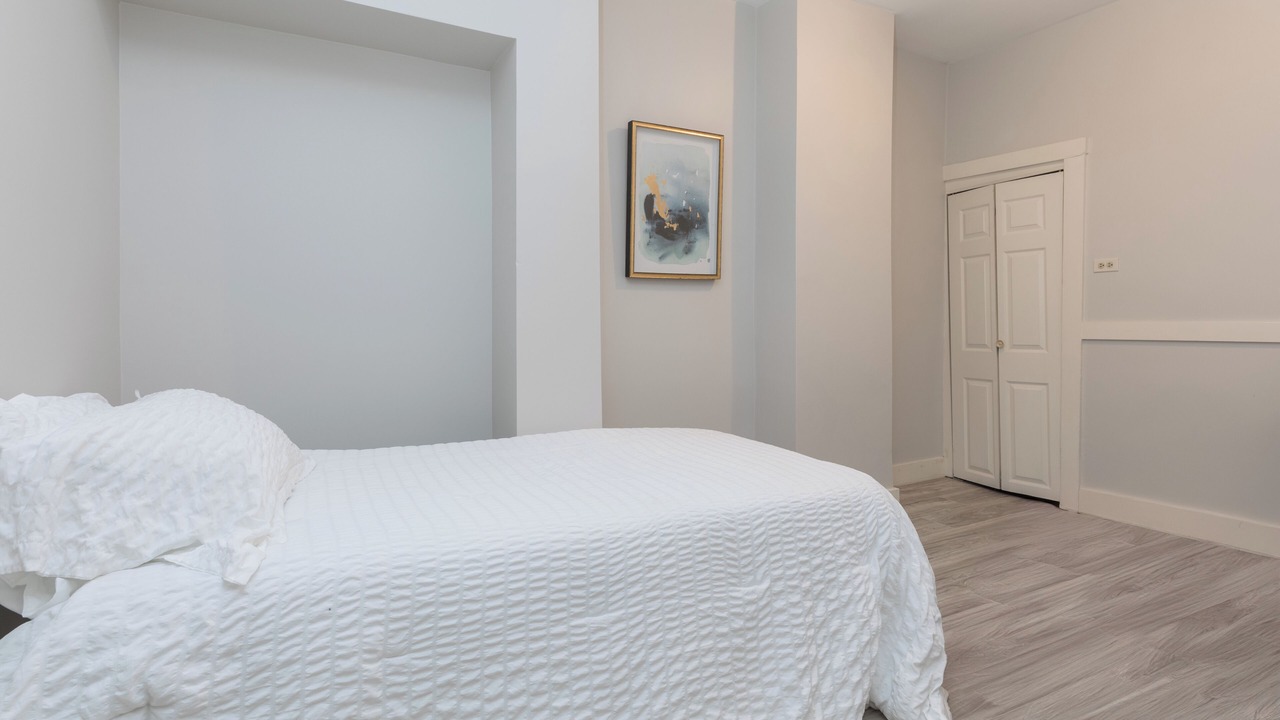 Photo of Bedroom in Thompson Square - Bunker Hill
