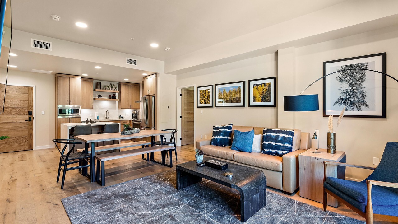 Photo of Livingroom in Tamarack Resort