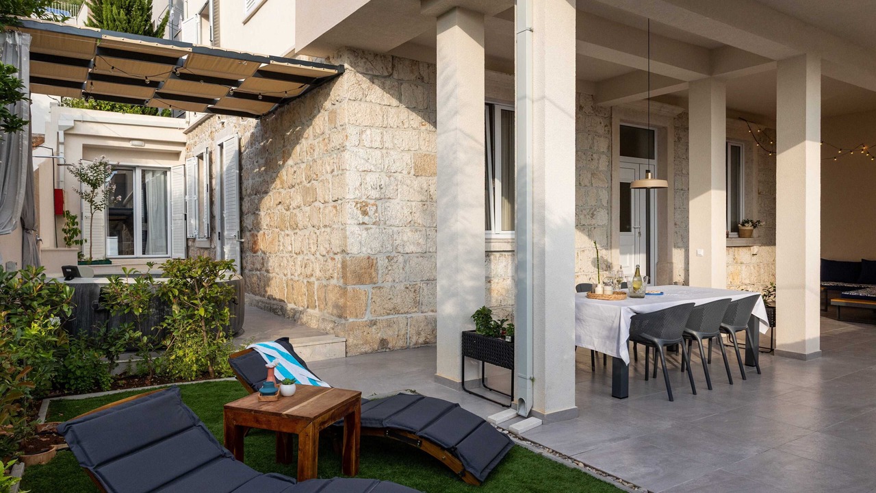 Photo of Patio Balcony in Gruz