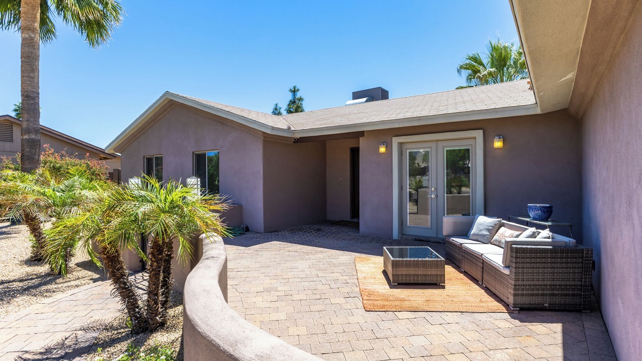 Photo of Patio Balcony in Cactus Acres