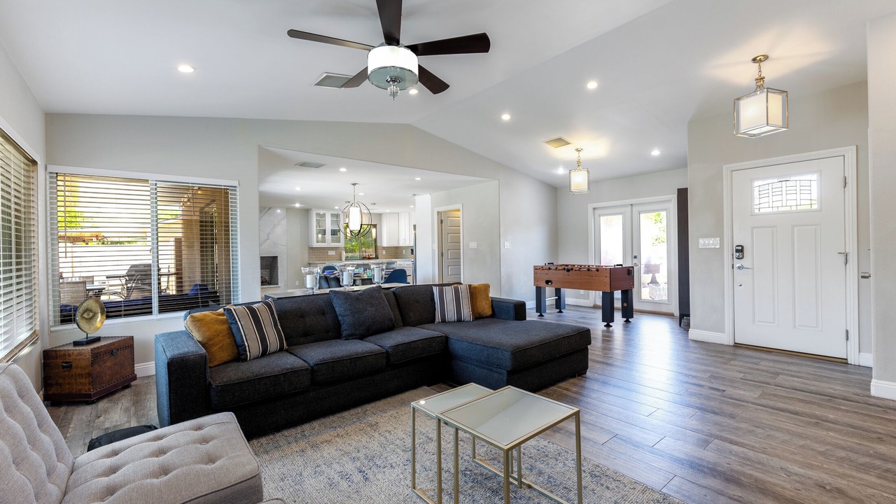 Photo of Livingroom in Cactus Acres