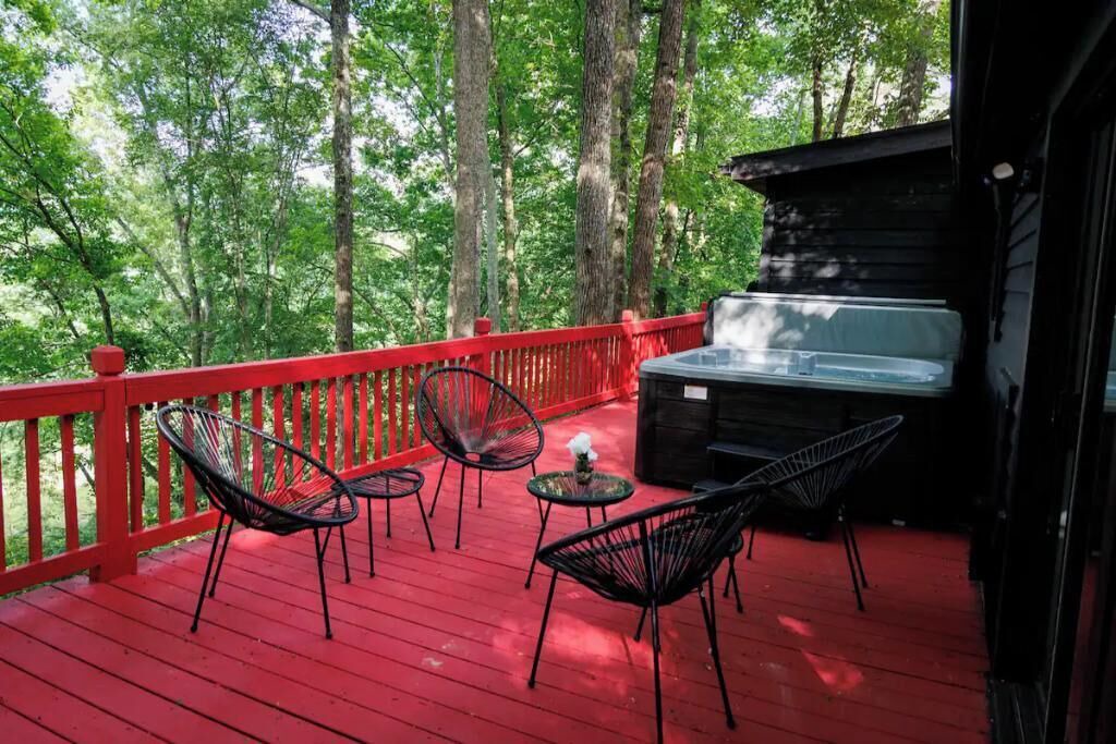 Photo of Patio Balcony in Lobelville