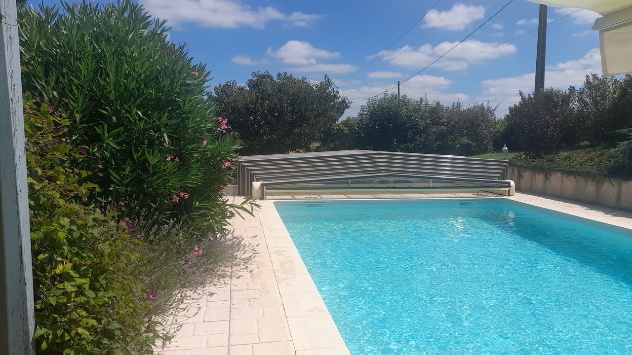 Photo of Outdoor in Cancon