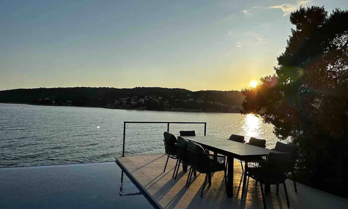 Photo of Outdoor in Sumartin