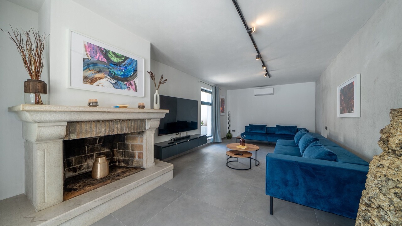 Photo of Livingroom in Sumartin