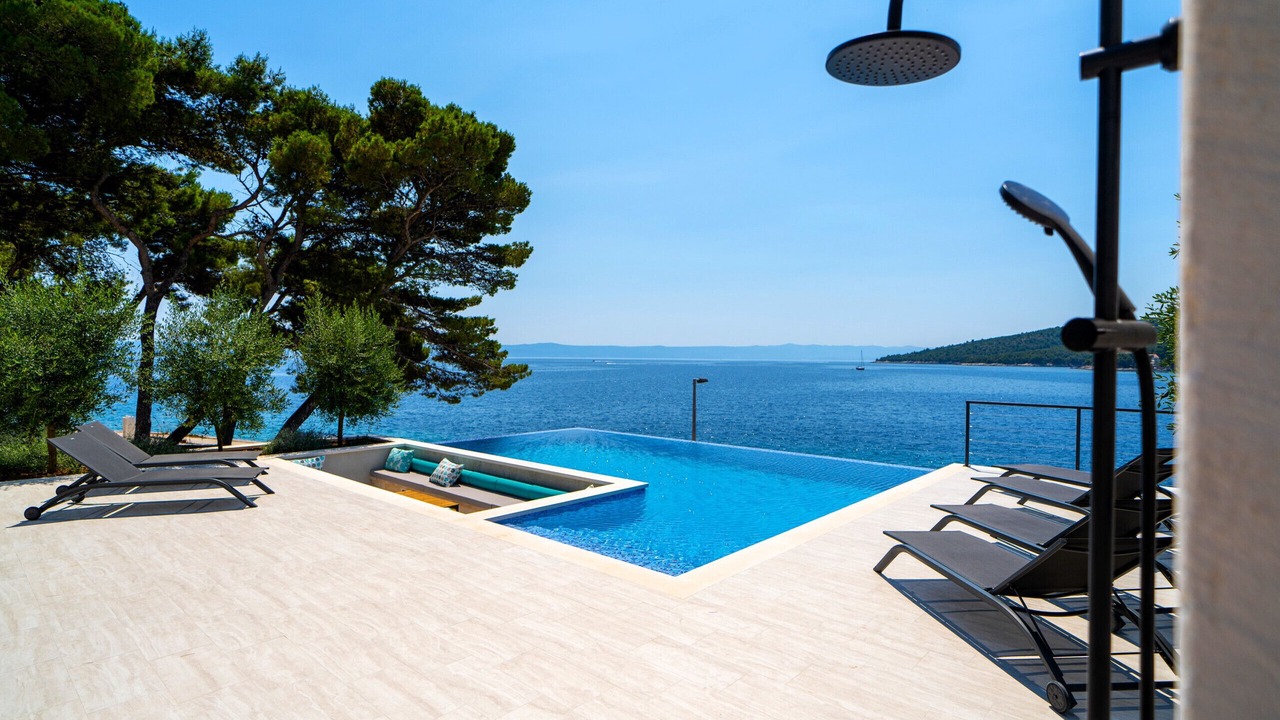 Photo of Outdoor in Sumartin