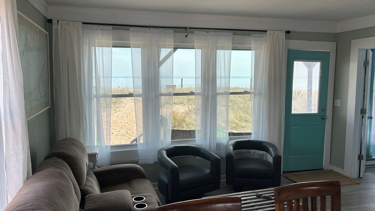 Photo of Livingroom in Morgan Point