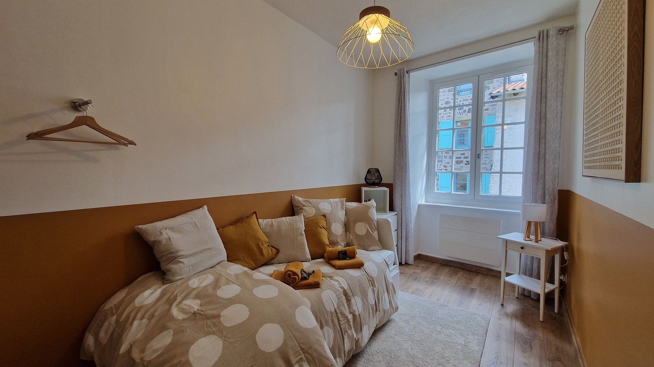 Photo of Bedroom in Le Puy-en-Velay