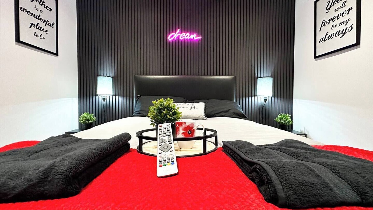 Photo of Others in Enfield Highway