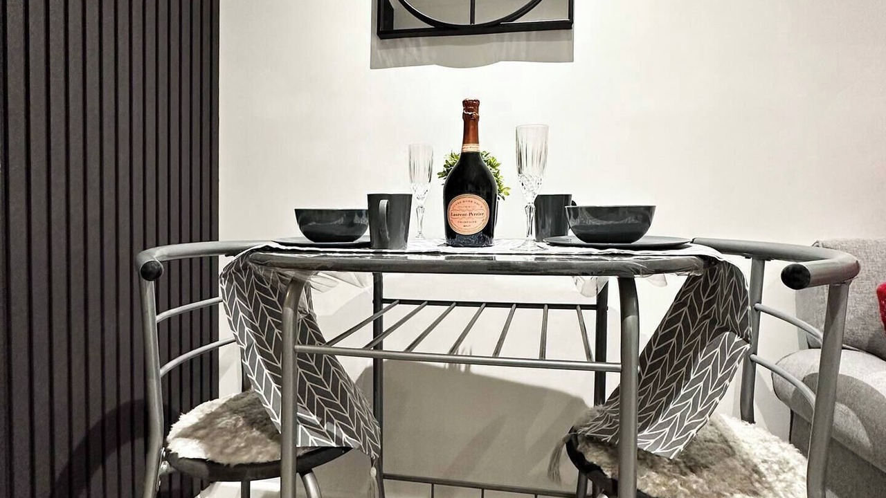 Photo of Others in Enfield Highway