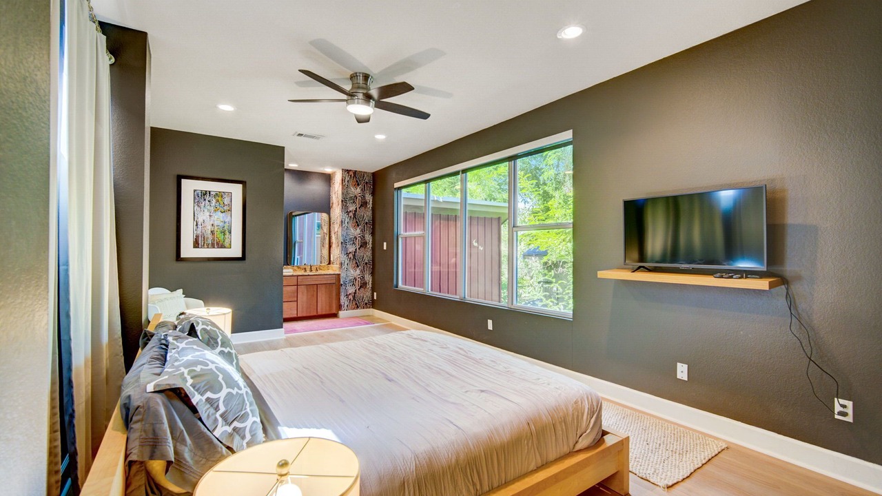 Photo of Bedroom in Blackshear-Prospect Hill