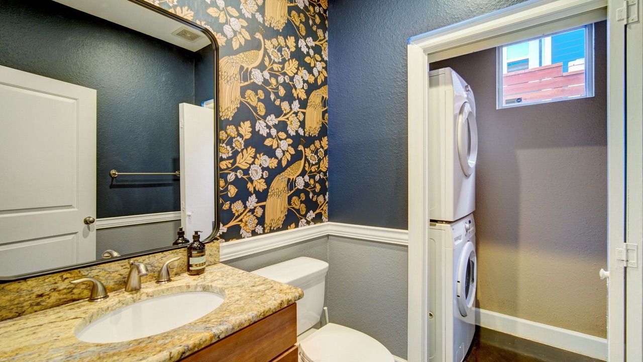 Photo of Bathroom in Blackshear-Prospect Hill